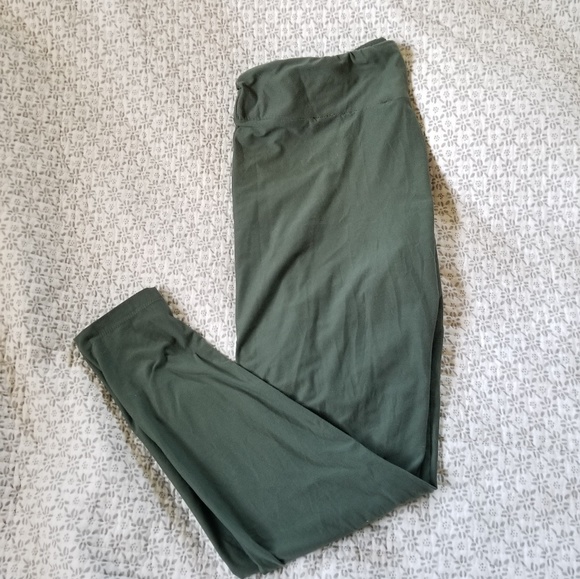 LuLaRoe Pants - LuLaroe Army Green TC leggings